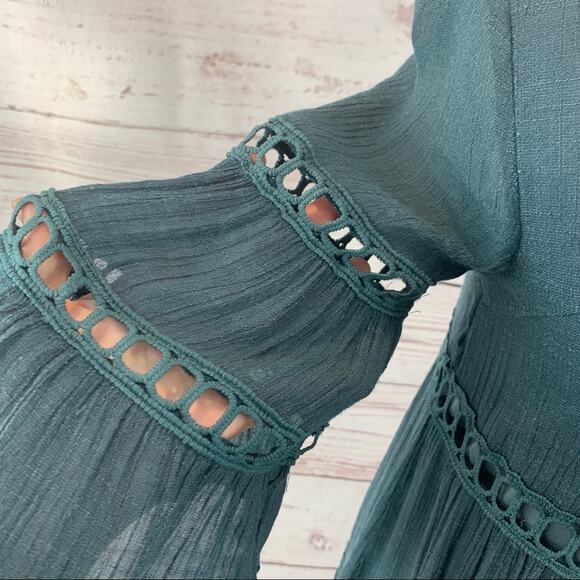 Listicle steel blue boho bell sleeve open lace - Picture 4 of 15